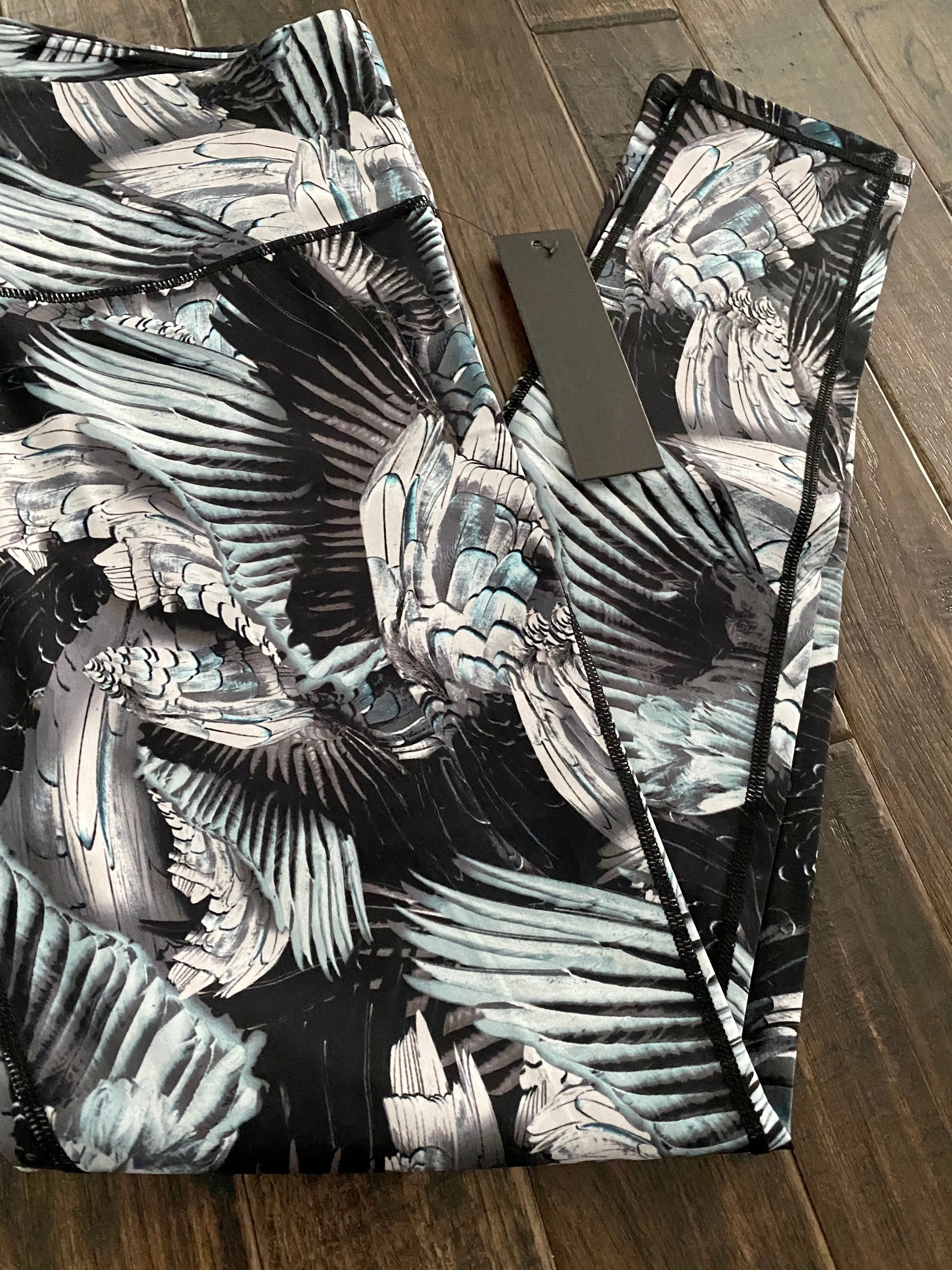 Curvy Feather leggings