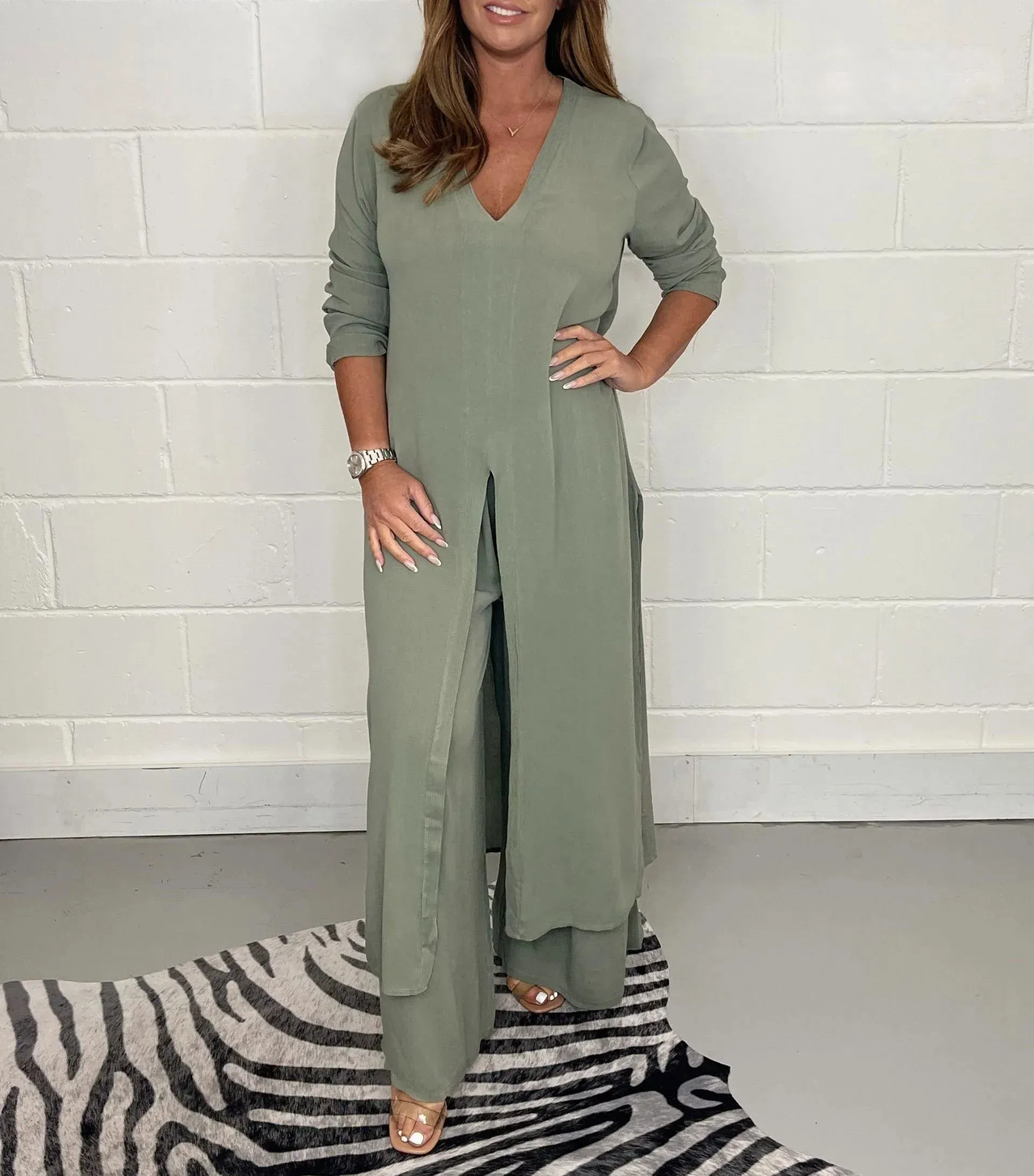 🔥🔥Hot Sale 50% OFF🔥🔥👚Two Piece Casual Long Top and Casual Trousers👜😍